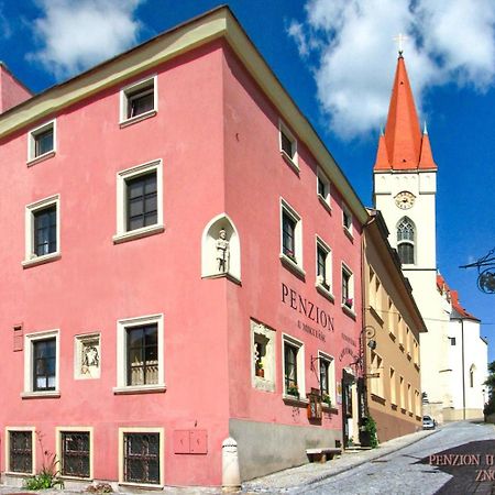 Boutique Apartments U Rolanda, Mikulasske Namesti ズノイモ エクステリア 写真