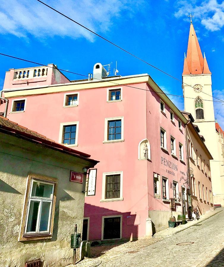 Boutique Apartments U Rolanda, Mikulasske Namesti ズノイモ エクステリア 写真