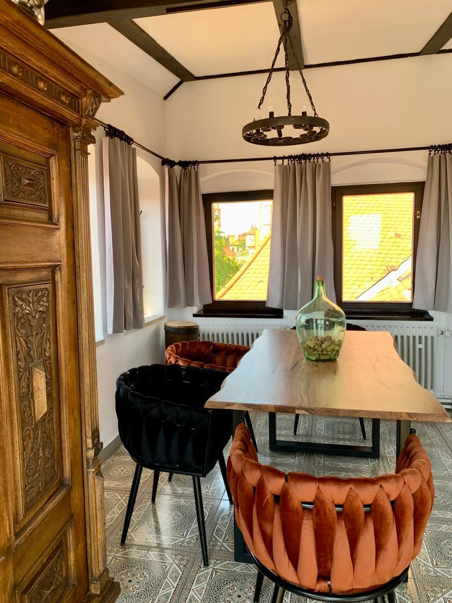Boutique Apartments U Rolanda, Mikulasske Namesti ズノイモ エクステリア 写真