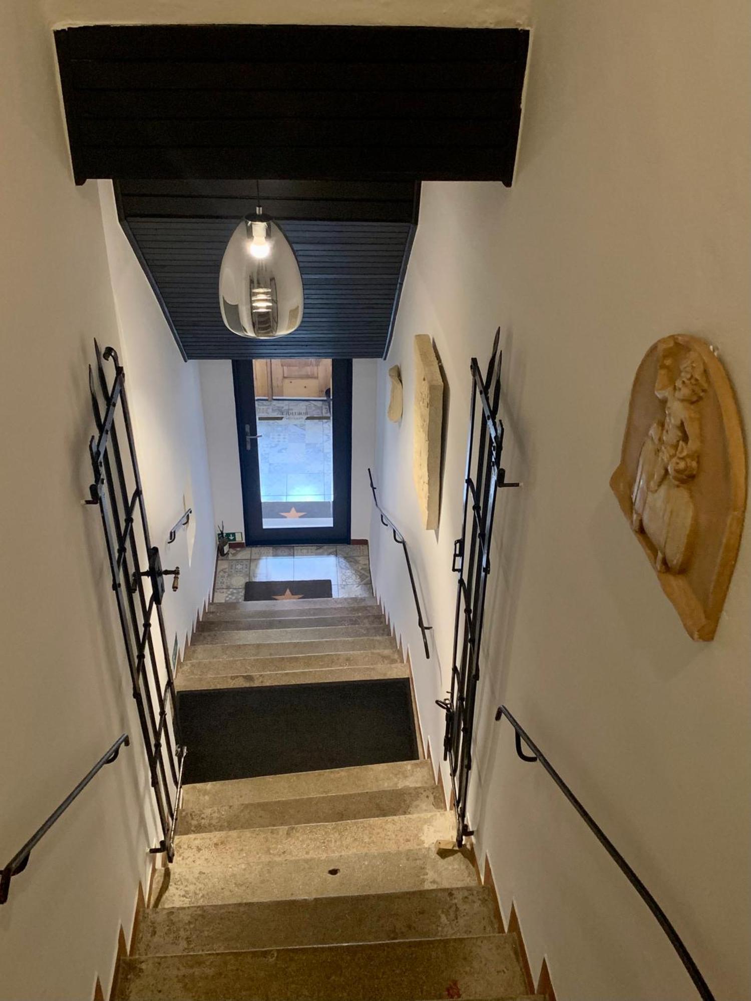 Boutique Apartments U Rolanda, Mikulasske Namesti ズノイモ エクステリア 写真